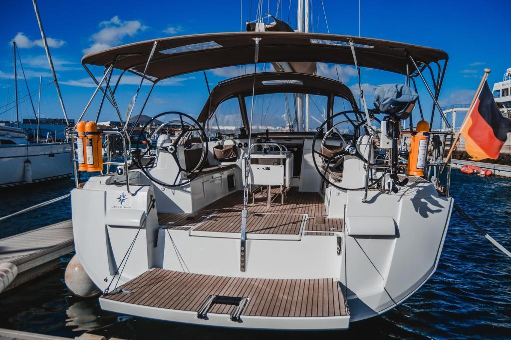 La Flaca Jeanneau Sun Odyssey 519 Marina Lanzarote Sailing